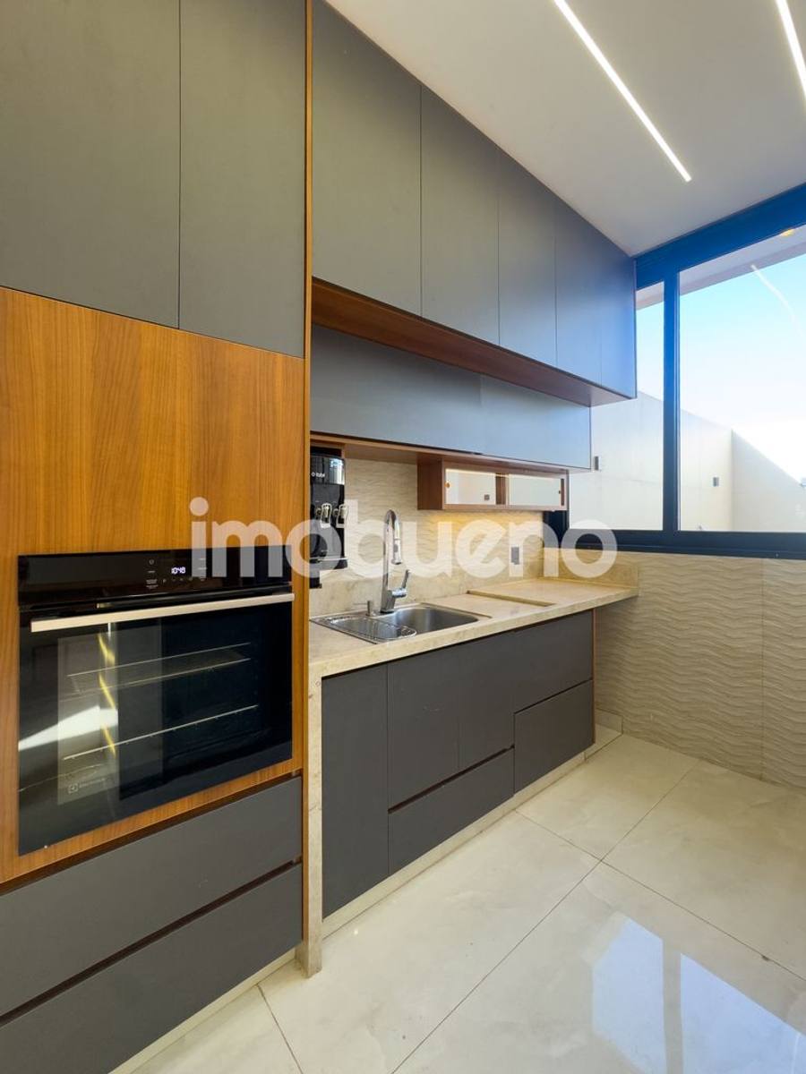 Foto 34 de Casa em condomínio: 3 suítes, sendo 1 master, 309m² e piscina.