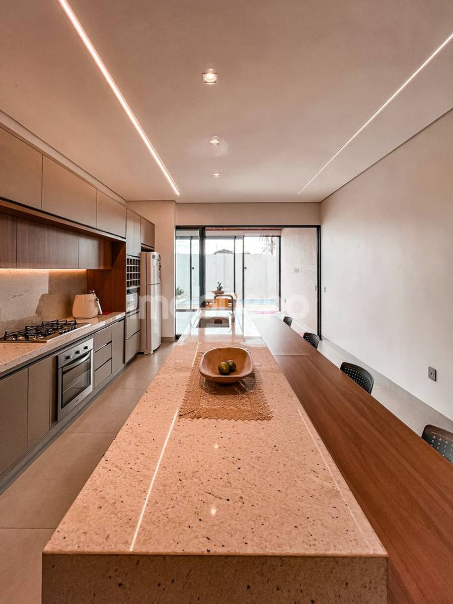 Foto 7 de Casa com área de lazer completa, 3 suítes, no Setor Sul. R$2.550.000,00