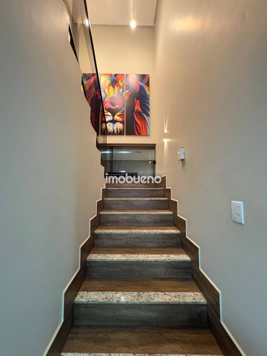 Foto 21 de Sobrado com 3 Suítes e 198m² no Bairro Formosinha