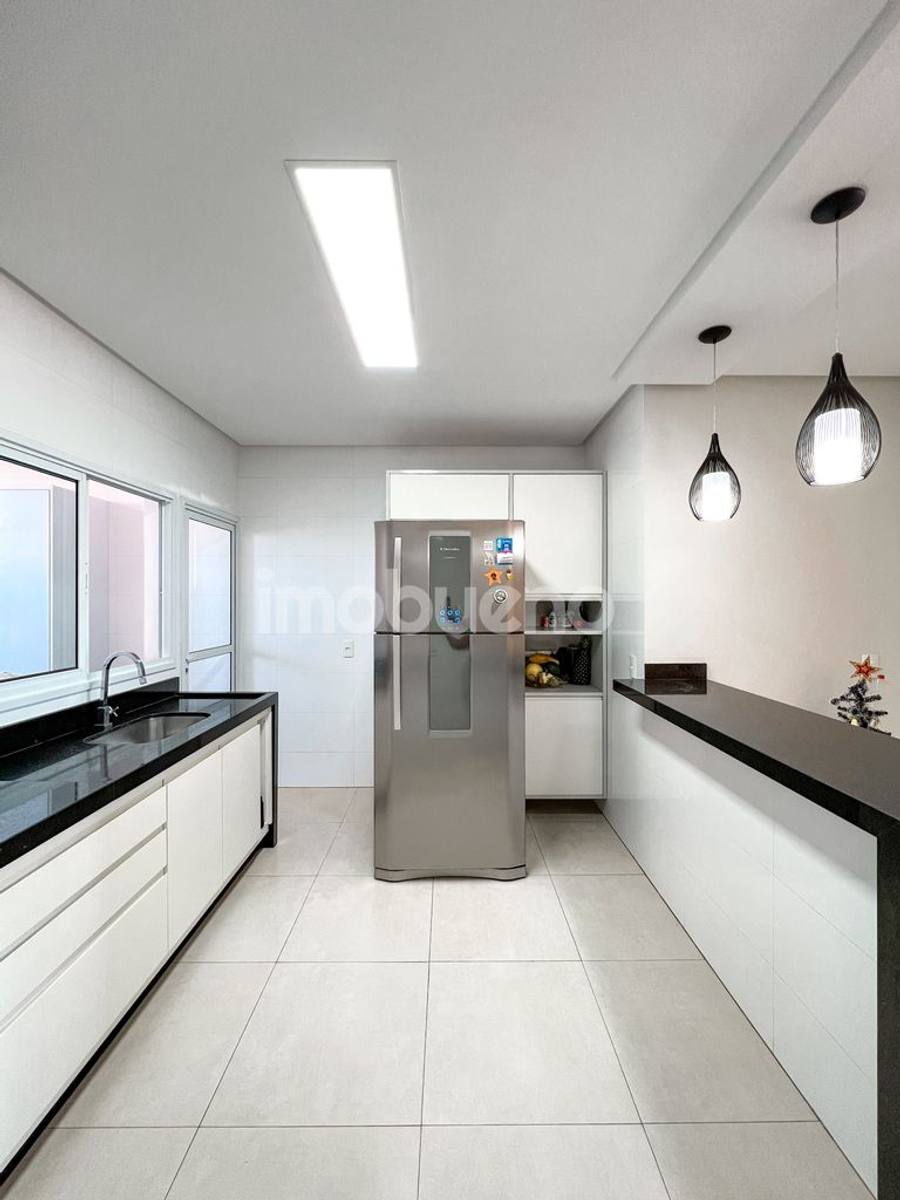 Foto 5 de Apartamento semimobiliado de 3 quartos com 2 suítes na Formosinha