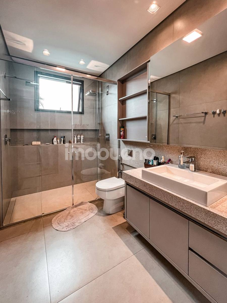 Foto 18 de Casa com área de lazer completa, 3 suítes, no Setor Sul. R$2.550.000,00