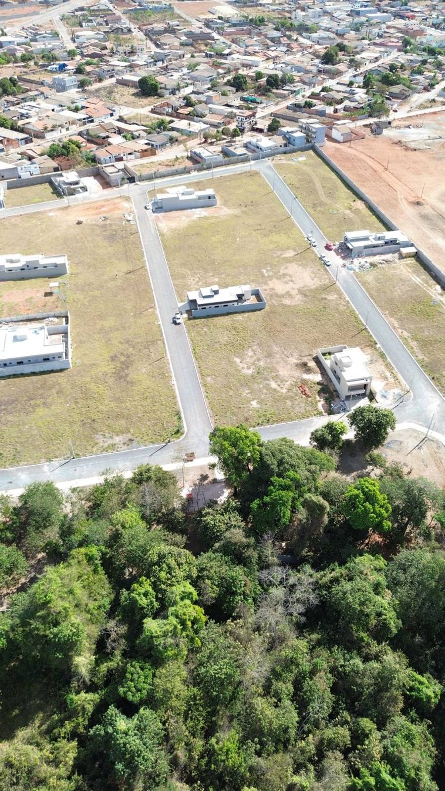 Foto 4 de Terreno de 300 m² no Condomínio Golden Place no Parque Vila Verde