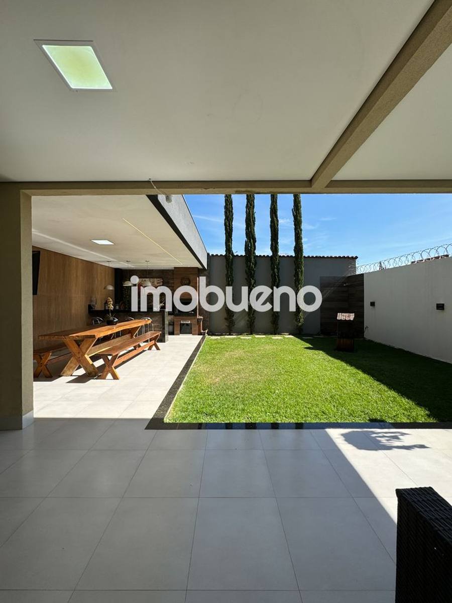 Foto 17 de Vende-se casa com 3 quartos sendo 3 suíte Setor Nordeste R$ 1.200.000,00