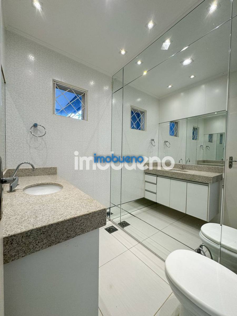 Foto 6 de Casa à venda com 3 quartos, 1 suíte com closet no Centro. R$770.000,00