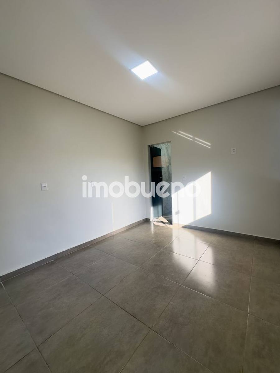 Foto 15 de Casa no Setor Sul com 3 quartos (2 suítes), gourmet e energia solar.