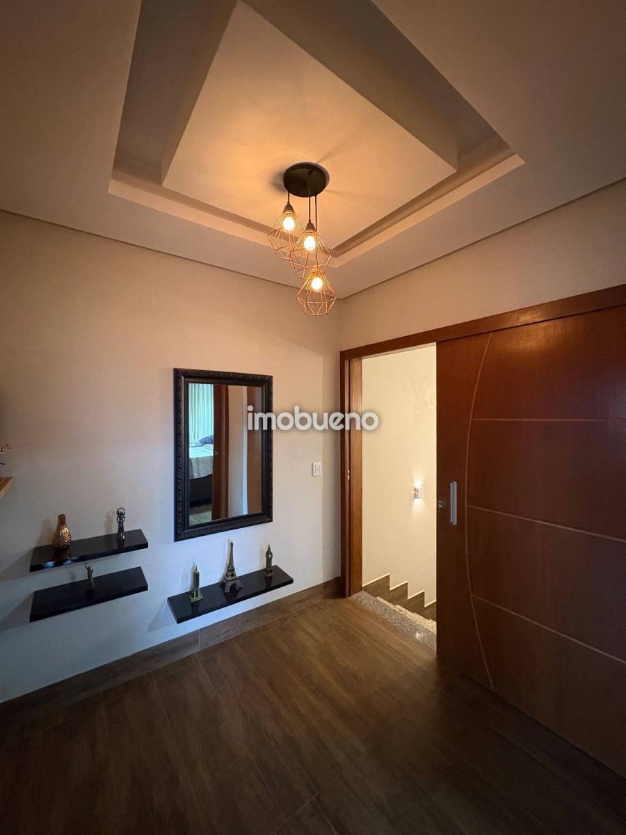 Foto 33 de Sobrado com 3 Suítes e 198m² no Bairro Formosinha