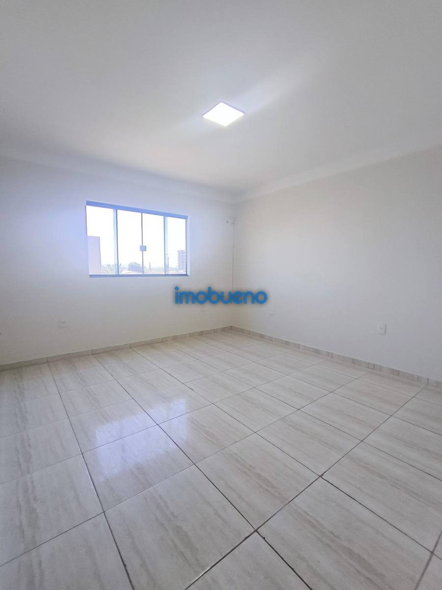 Foto 8 de Apartamento de 3 quartos no Jardim Califórnia em Formosa