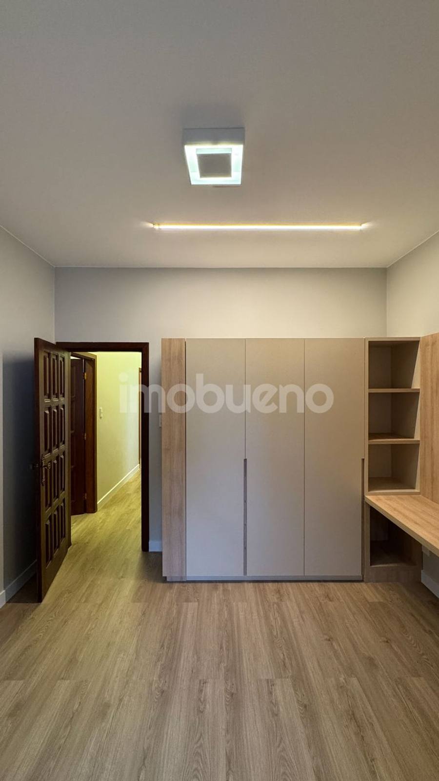 Foto 61 de Casa à Venda com piscina, 3 quartos sendo 3 suítes no Centro.
