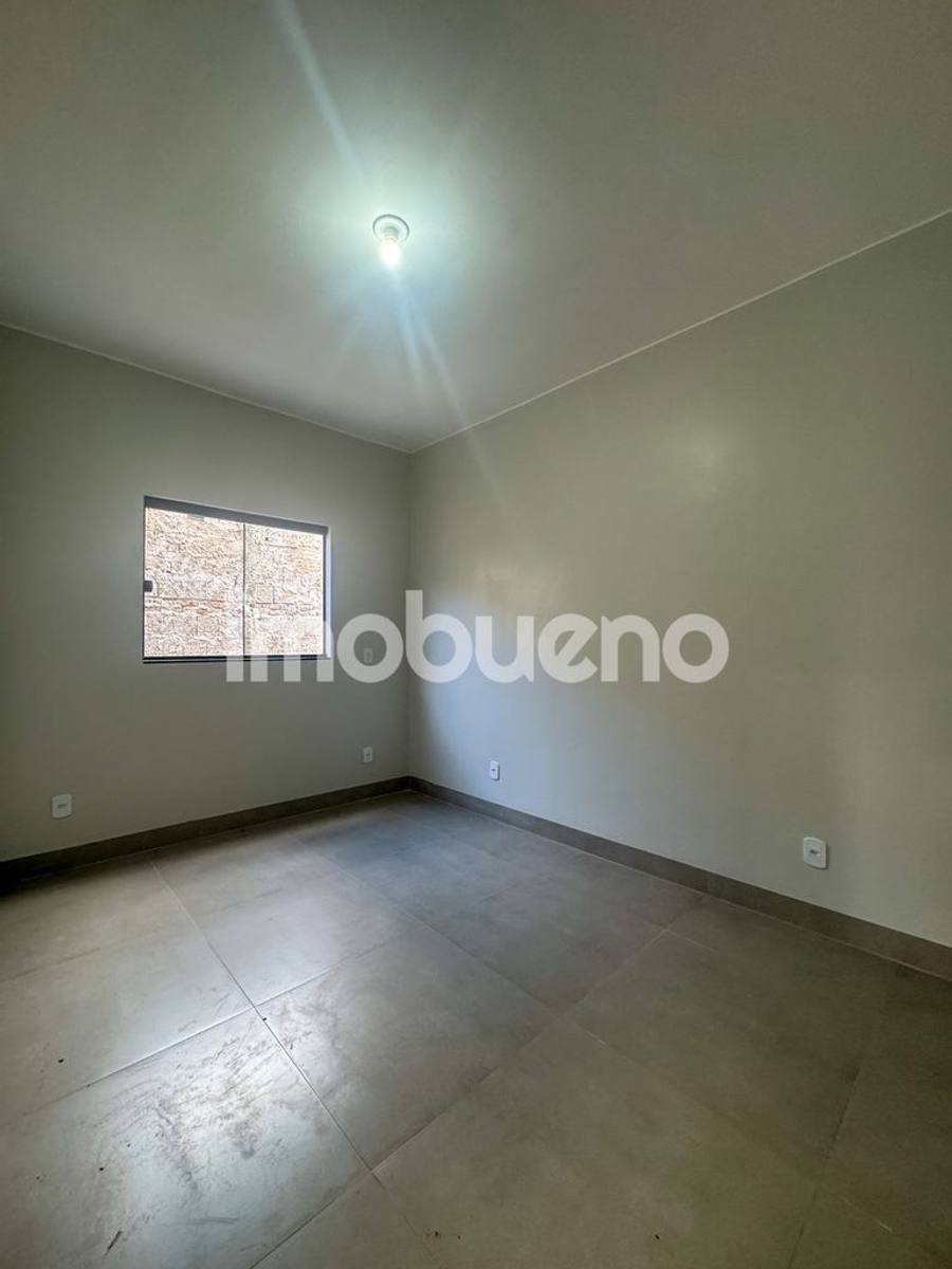 Foto 11 de EXCELENTE IMÓVEL COM 2 QUARTOS SENDO 1 SUITE, EDICULA NO FUNDO