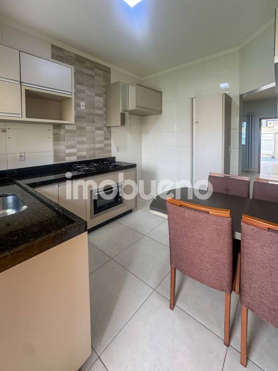 Foto 12 de Casa com 3 quartos, suíte e edícula no Parque Laguna