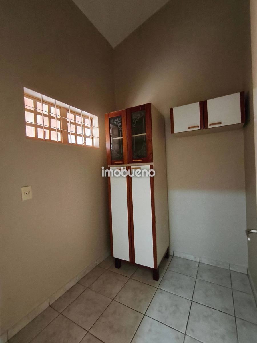 Foto 21 de Casa com 3 Quartos, Piscina e Sauna no Bairro Village em Formosa/GO