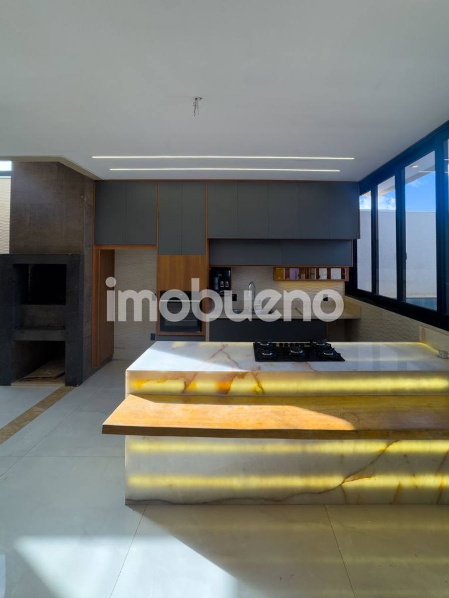 Foto 37 de Casa em condomínio: 3 suítes, sendo 1 master, 309m² e piscina.