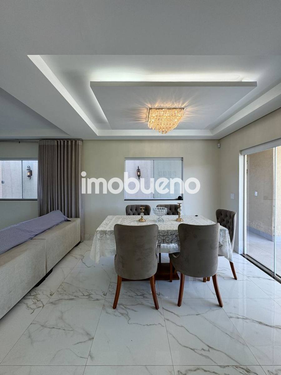 Foto 10 de Vende-se casa com 3 quartos sendo 3 suíte Setor Nordeste R$ 1.200.000,00