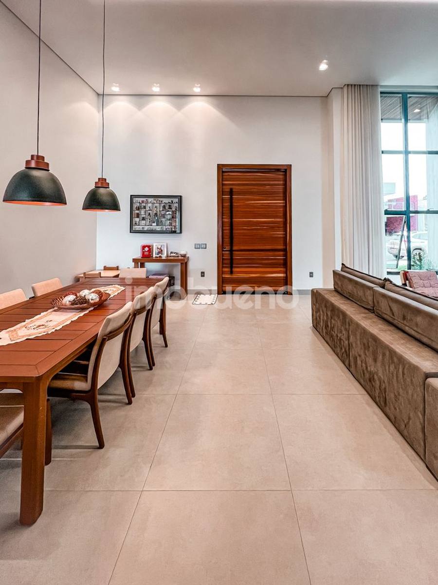 Foto 4 de Casa com área de lazer completa, 3 suítes, no Setor Sul. R$2.550.000,00