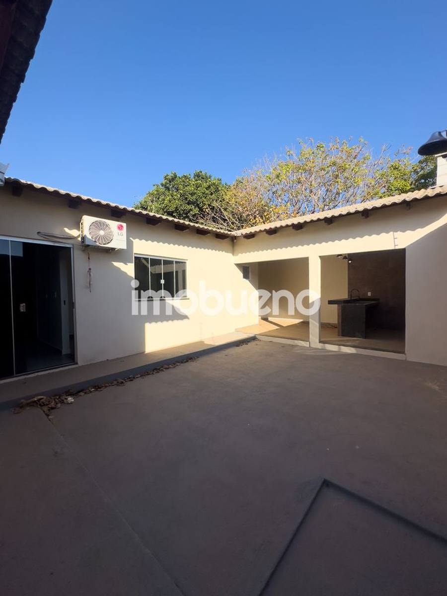 Foto 17 de Casa no Setor Sul com 3 quartos (2 suítes), gourmet e energia solar.