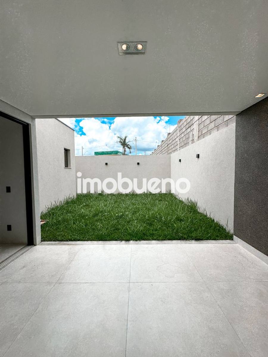 Foto 10 de Vende-se casa com 3 quartos sendo 2 suíte no Condomínio Golden Place.