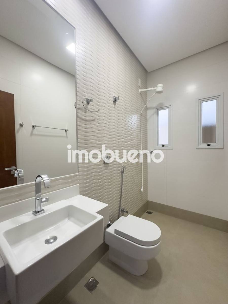 Foto 10 de Casa a venda na Formosinha com 3 quartos sendo 2 suíte, 200m²