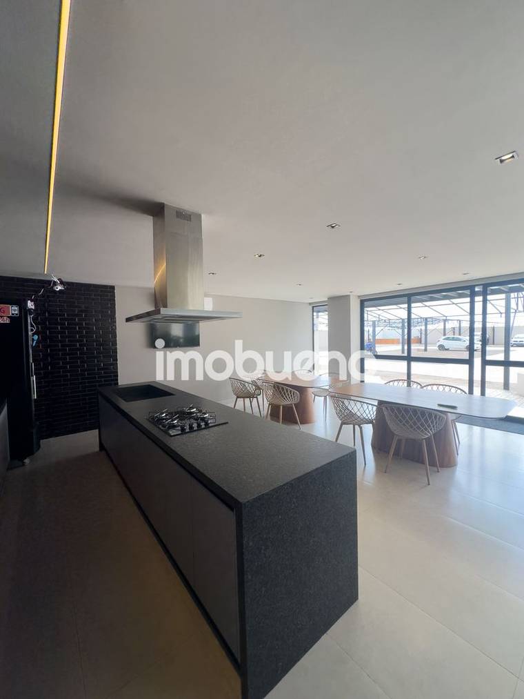 Apartamento à Venda no Parque Laguna, 2 quartos sendo 1 suíte. 72m². em Parque Laguna