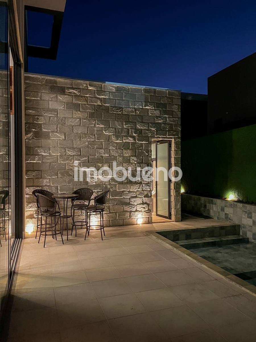 Foto 17 de Casa térrea de 228 m² com 3 suítes no Condomínio Santa Felicidade