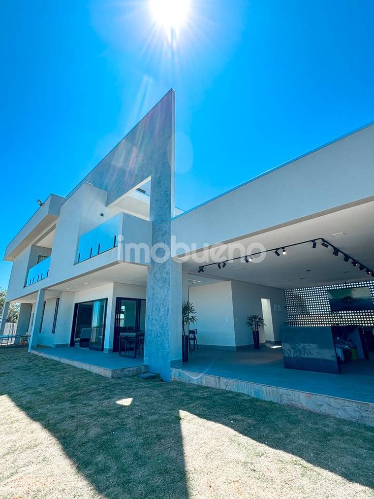 Sobrado de luxo à venda | R$ 1.780.000,00 em Parque das Laranjeiras