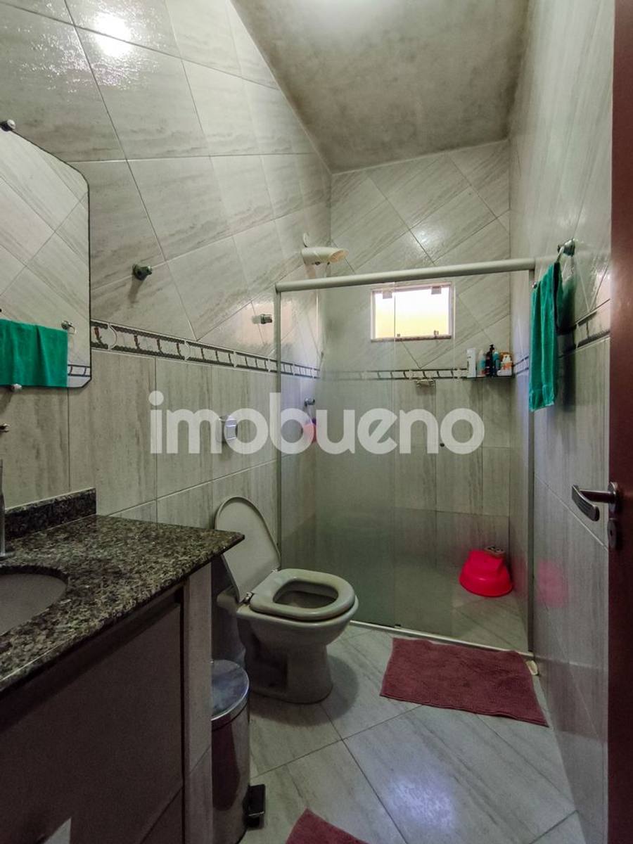 Foto 10 de Casa de 210 m² com 3 quartos, escritório e área gourmet no Setor Primavera
