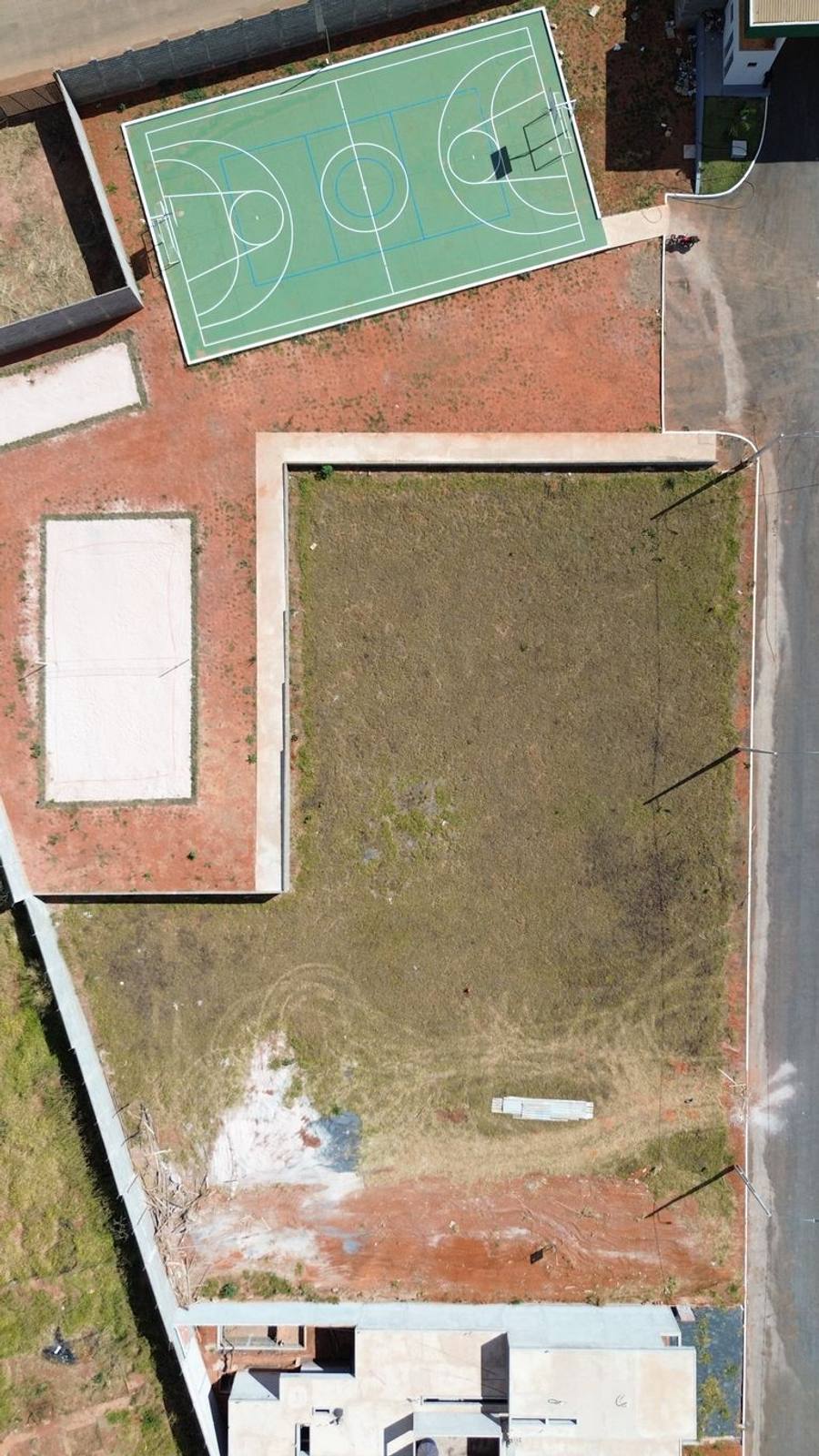 Foto 6 de Terreno de 300 m² no Condomínio Golden Place no Parque Vila Verde