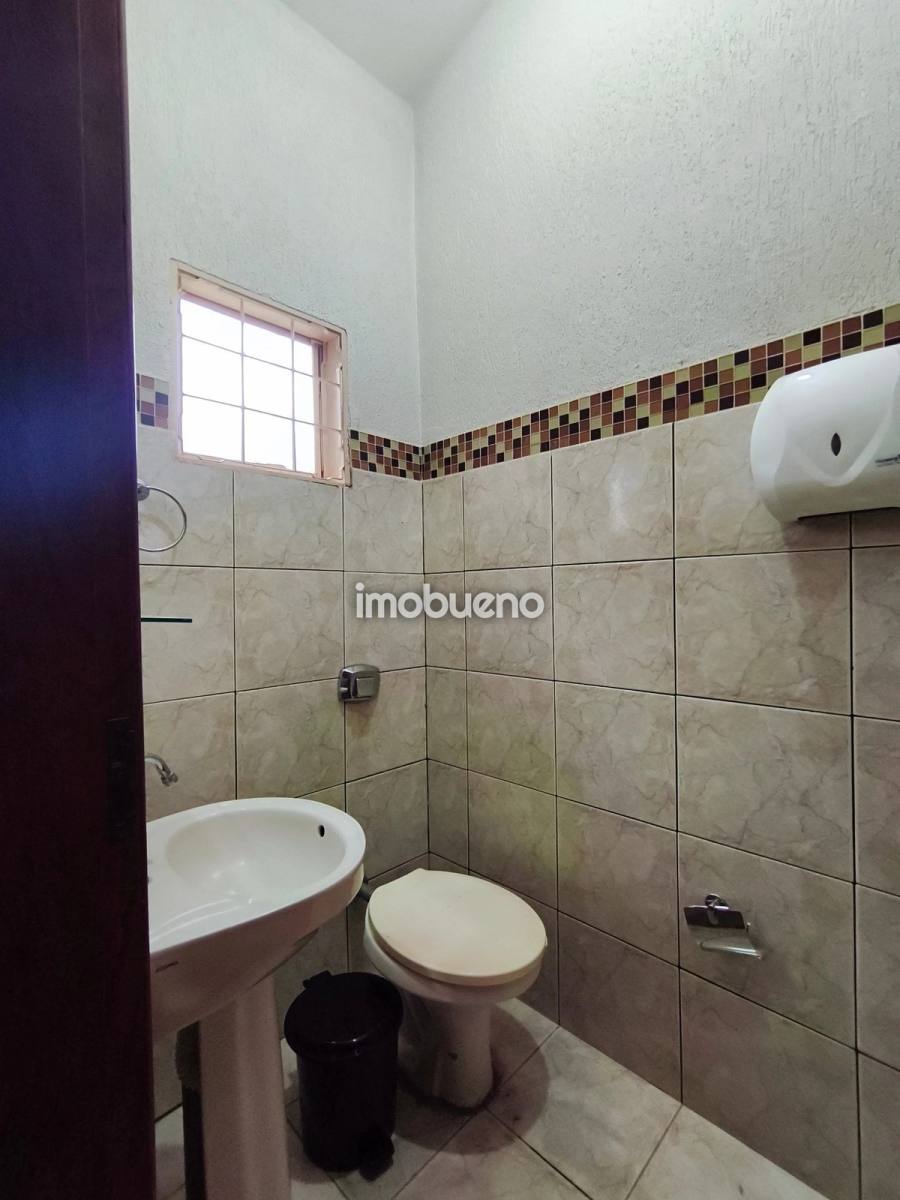 Foto 12 de Casa com 3 Quartos, Piscina e Sauna no Bairro Village em Formosa/GO