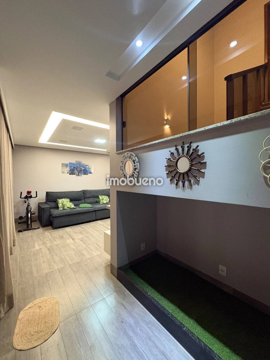 Foto 4 de Sobrado com 3 Suítes e 198m² no Bairro Formosinha