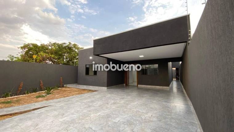 Casa de 3 quartos com 1 suíte no Parque Serrano – Formosa-GO em Parque Serrano