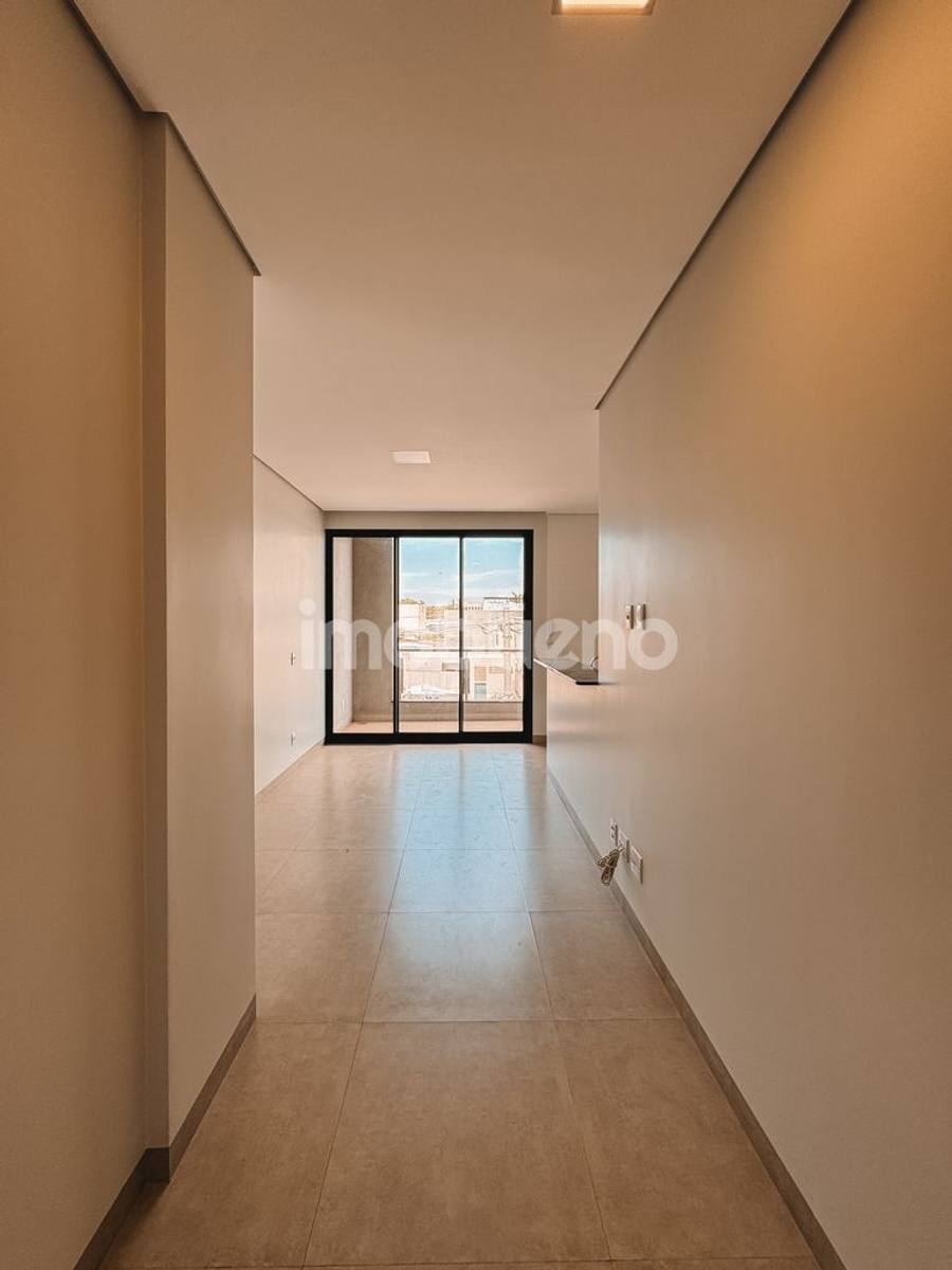 Foto 7 de Apartamento para alugar alto padrão no Centro com 2 quartos sendo, 1 suíte, 80m²