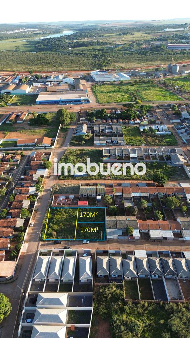 Terreno de esquina de 340 m² plano no Parque da Colina em Parque da Colina