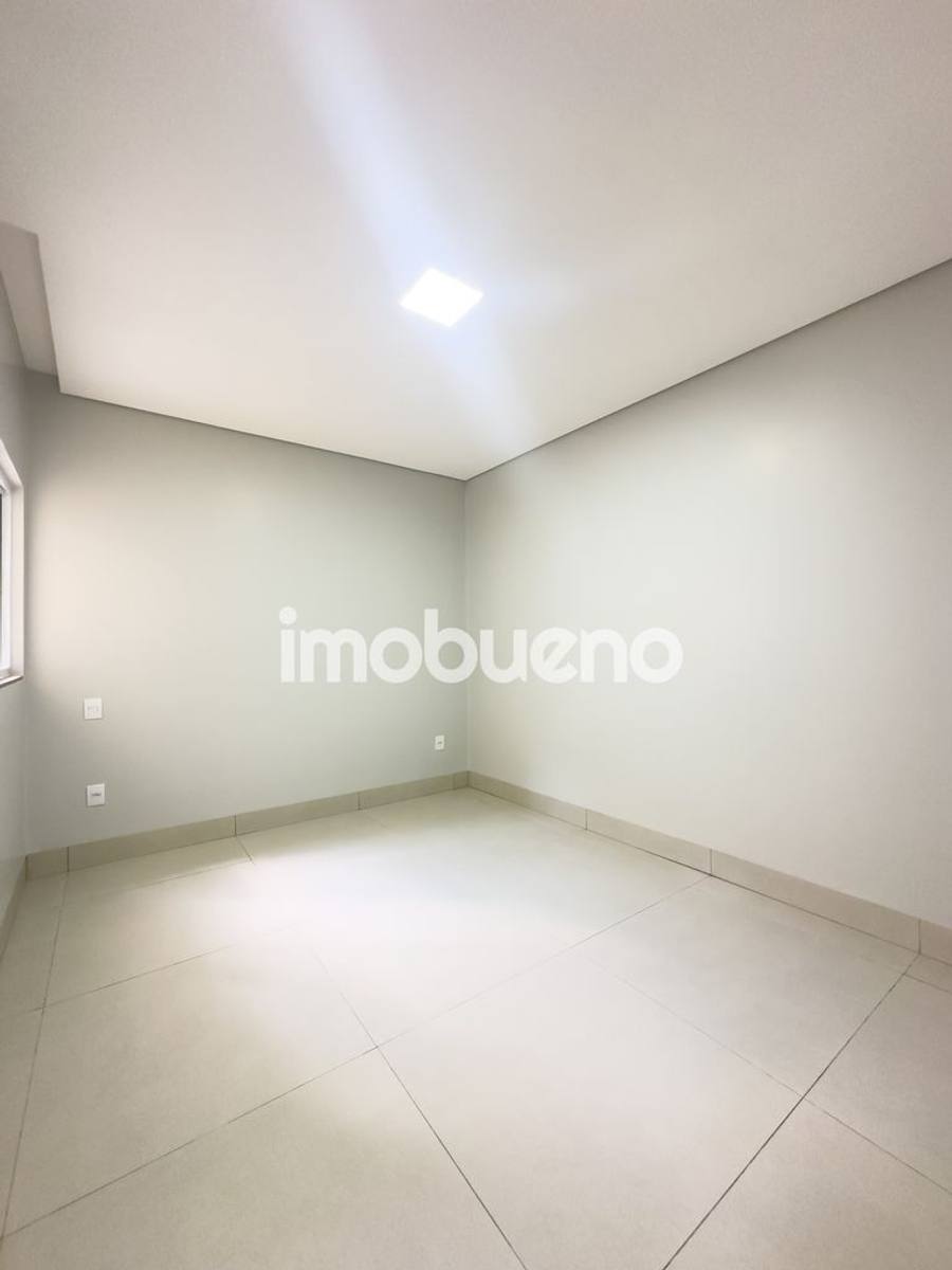 Foto 14 de Casa à venda com 3 quartos sendo 1 suíte com closet, Parque da Colina. 130 M².