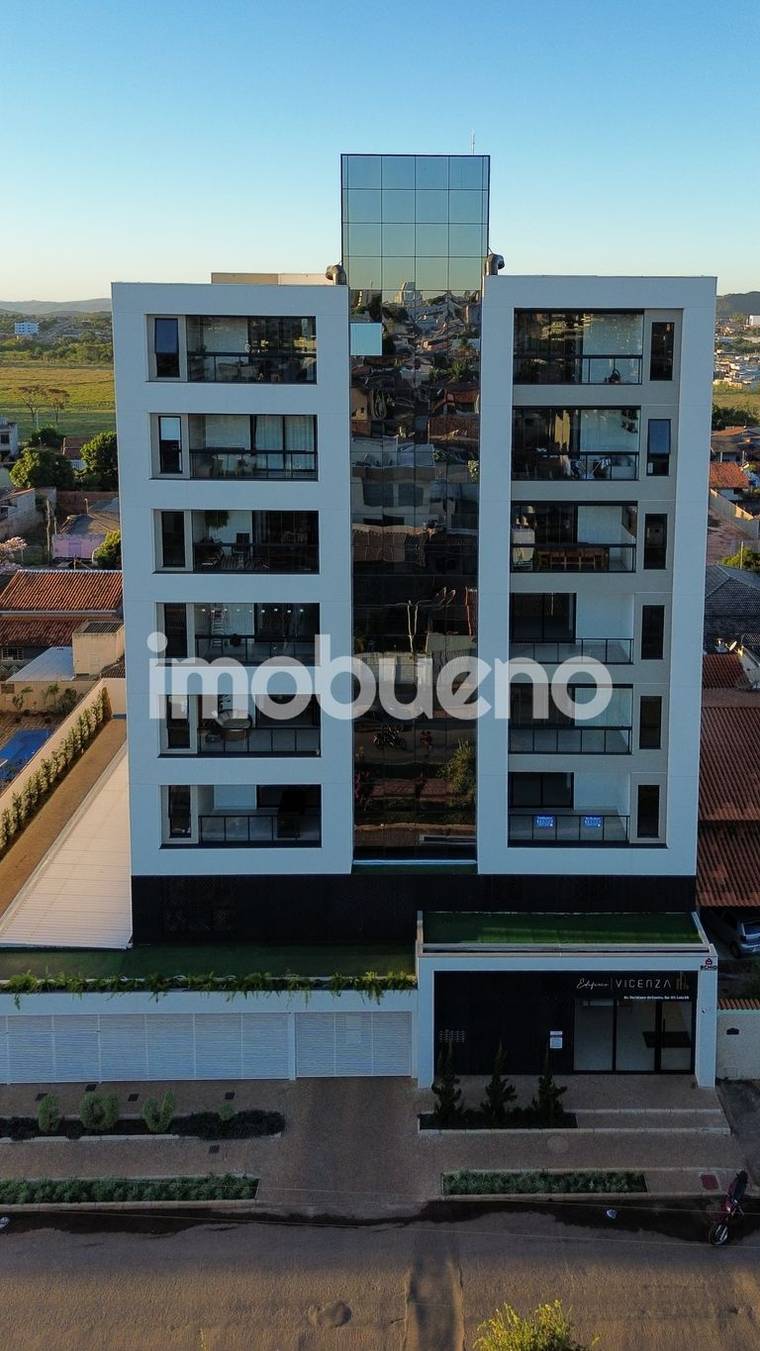 Apartamento de 3 quartos com varanda gourmet no Edifício Vicenza em Jardim Califórnia