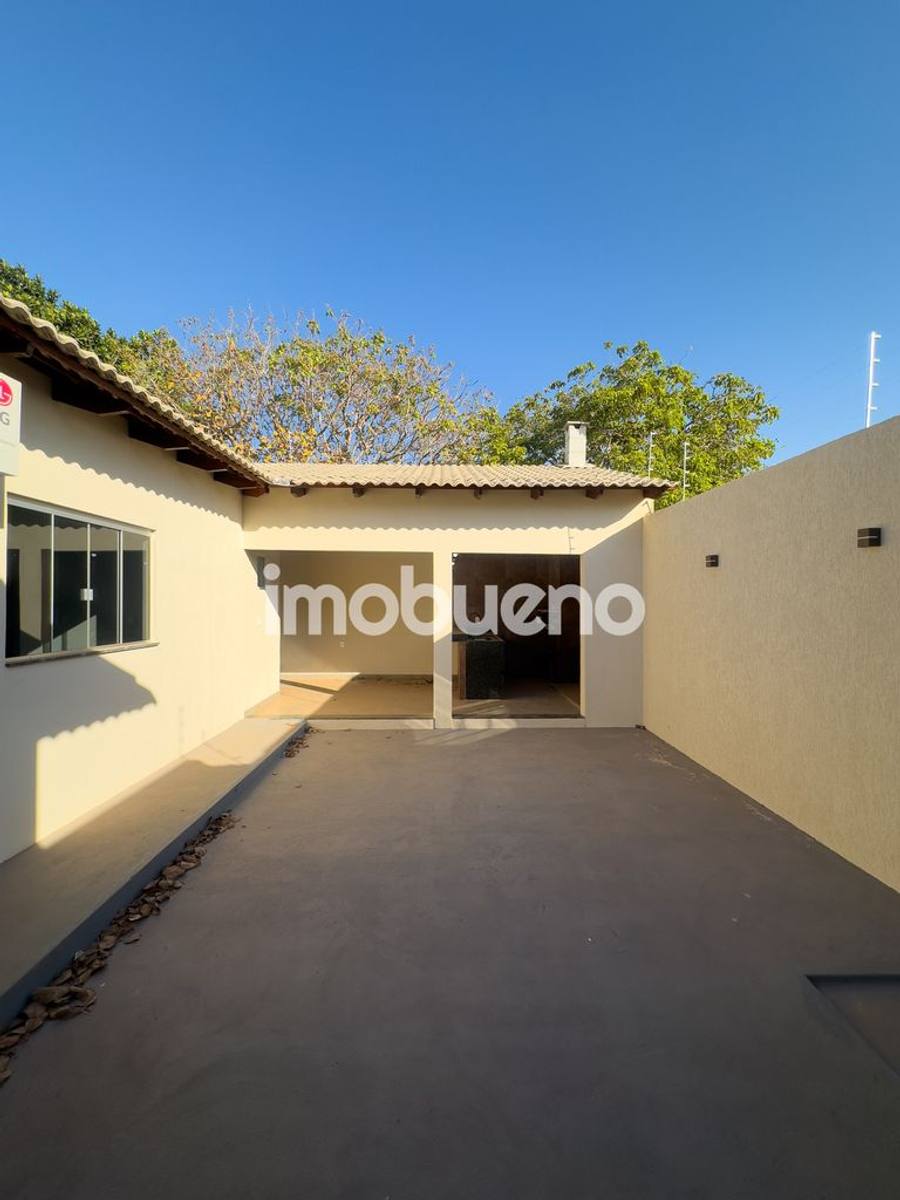 Foto 18 de Casa no Setor Sul com 3 quartos (2 suítes), gourmet e energia solar.