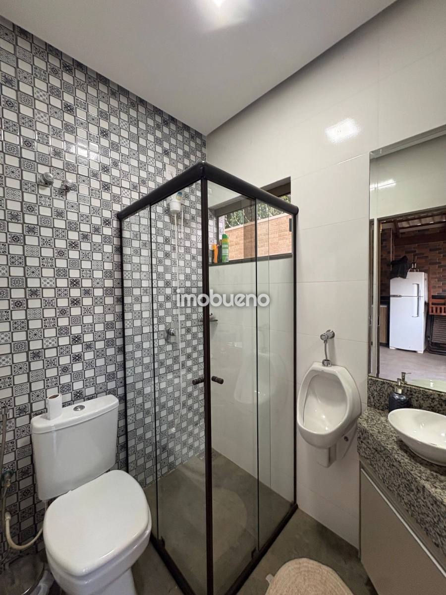 Foto 14 de Sobrado com 3 Suítes e 198m² no Bairro Formosinha
