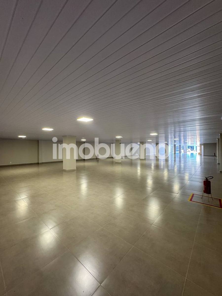 Foto 7 de Loja comercial no centro da cidade, 655,54m², com elevador e portaria