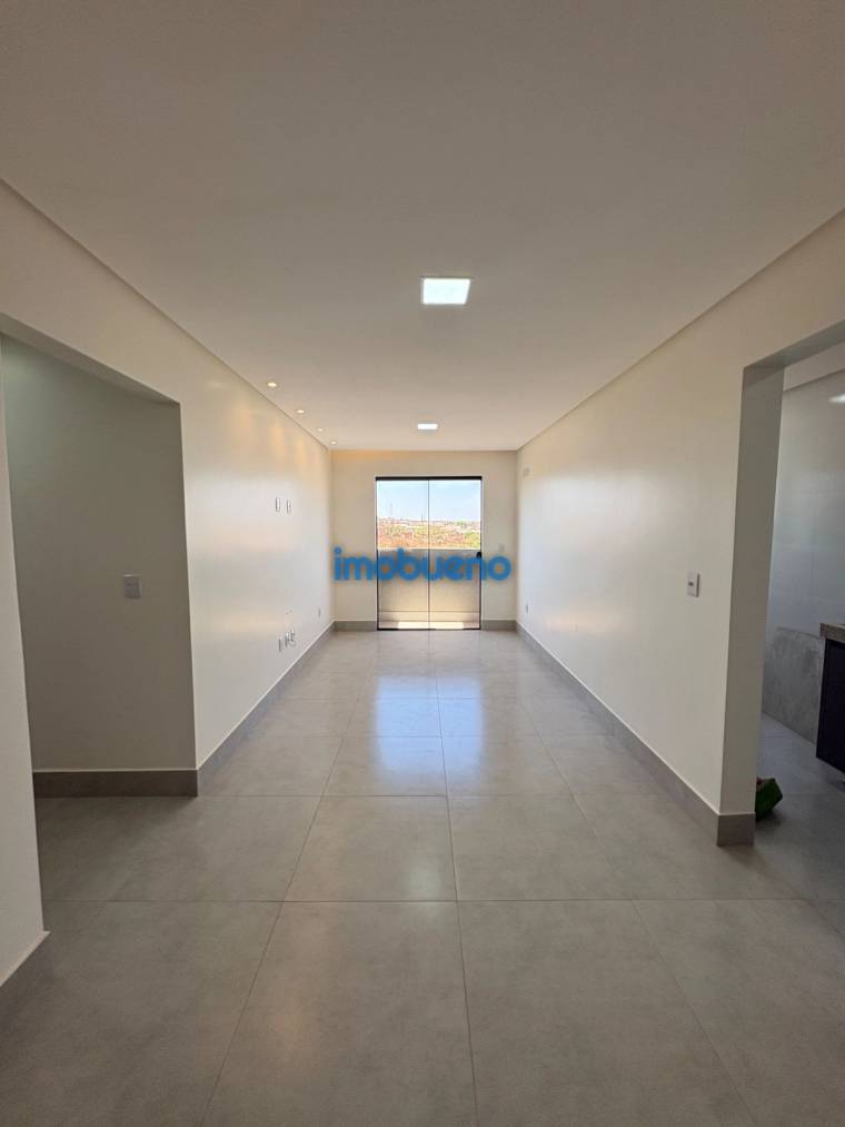 Apartamento com 2 dormitórios e 2 vagas no Parque da Colina em Parque da colina
