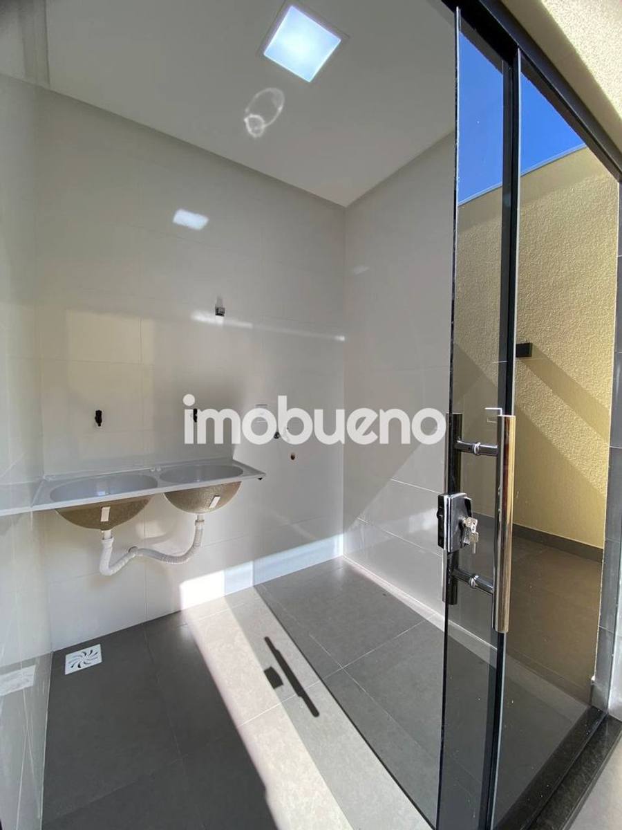 Foto 15 de Casa a venda na Formosinha com 3 quartos sendo 1, 210m²