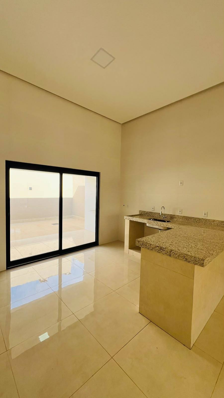 Foto 13 de Casa de 3 quartos com 1 suíte no Setor Sul em Formosa