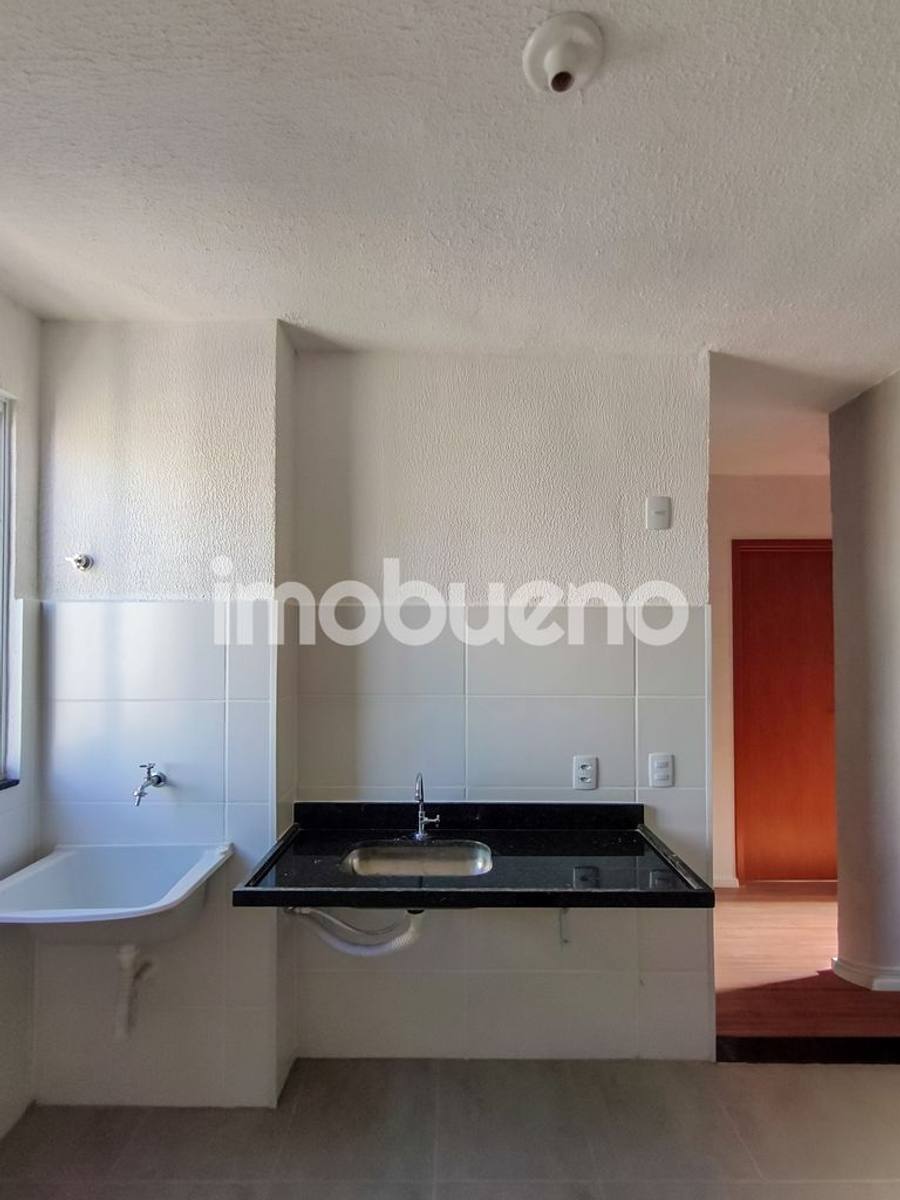 Foto 8 de Apartamento no Setor abreu, Formosa: 2 quartos, sala, cozinha e garagem.