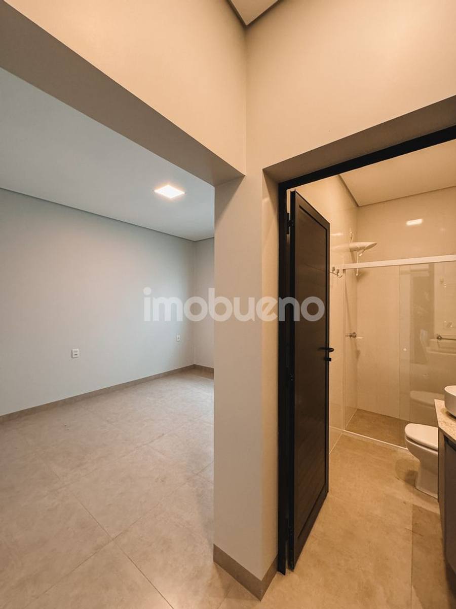 Foto 14 de Apartamento para alugar alto padrão no Centro com 2 quartos sendo, 1 suíte, 80m²