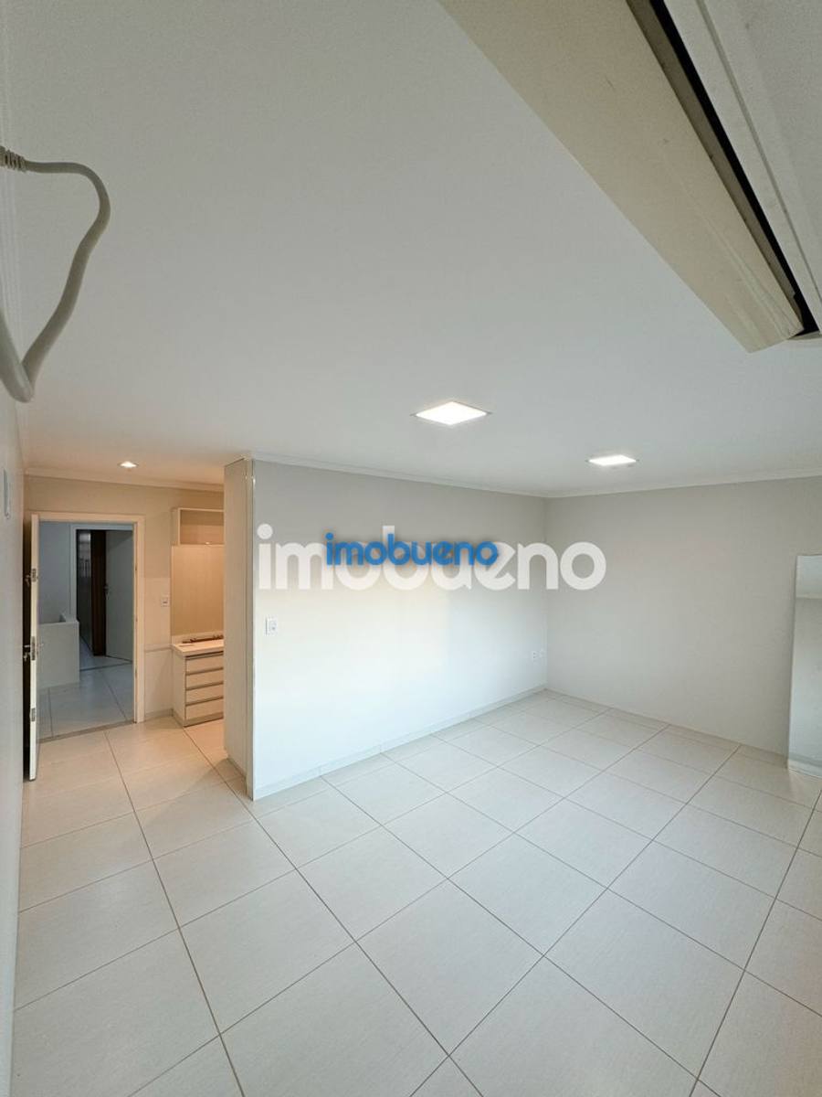 Foto 30 de Casa à venda com 3 quartos, 1 suíte com closet no Centro. R$770.000,00