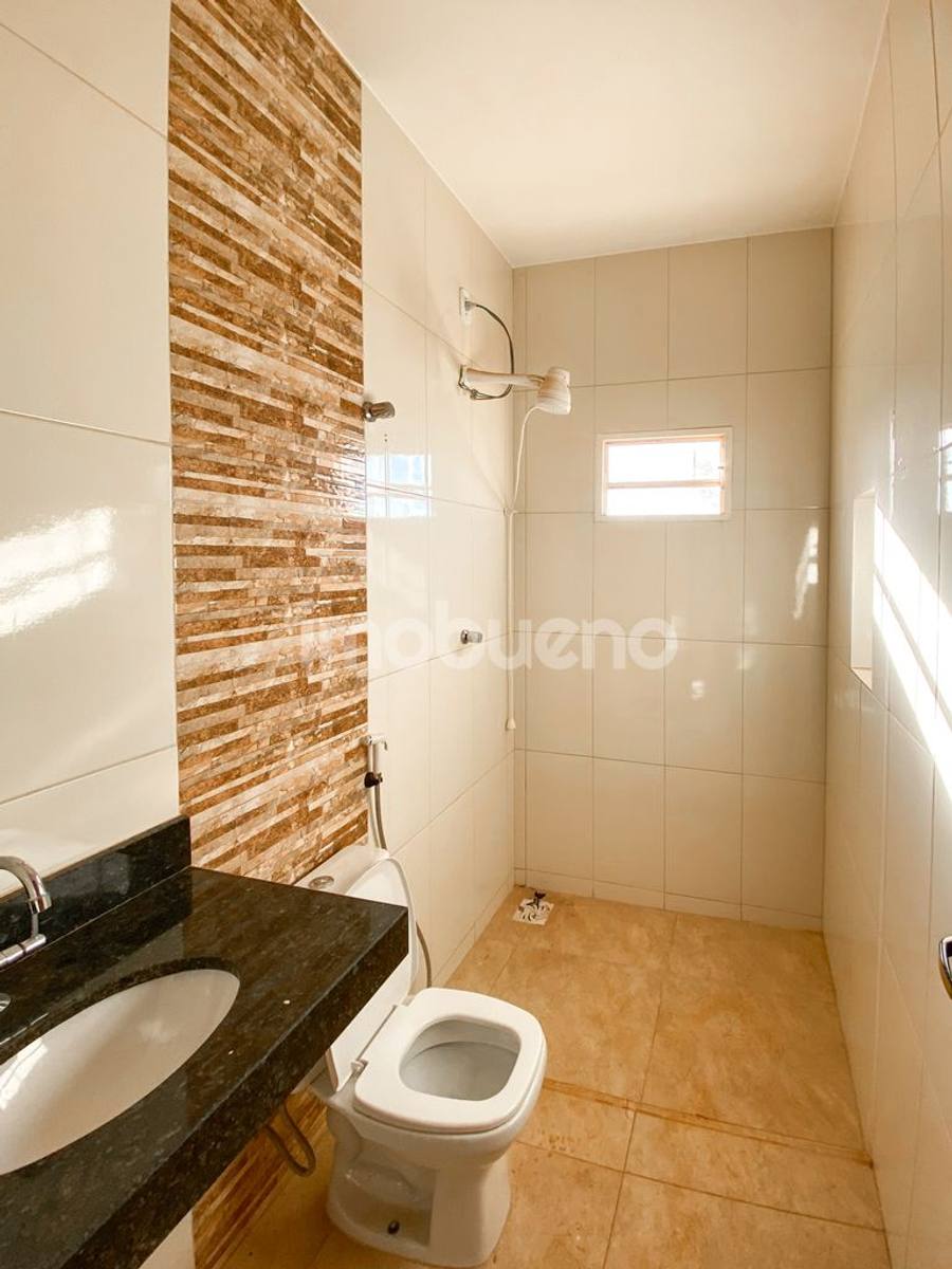 Foto 9 de Casa a venda de 3 quartos, sendo 1 suíte, Setor Parque Laguna, 112m² lote 600m².