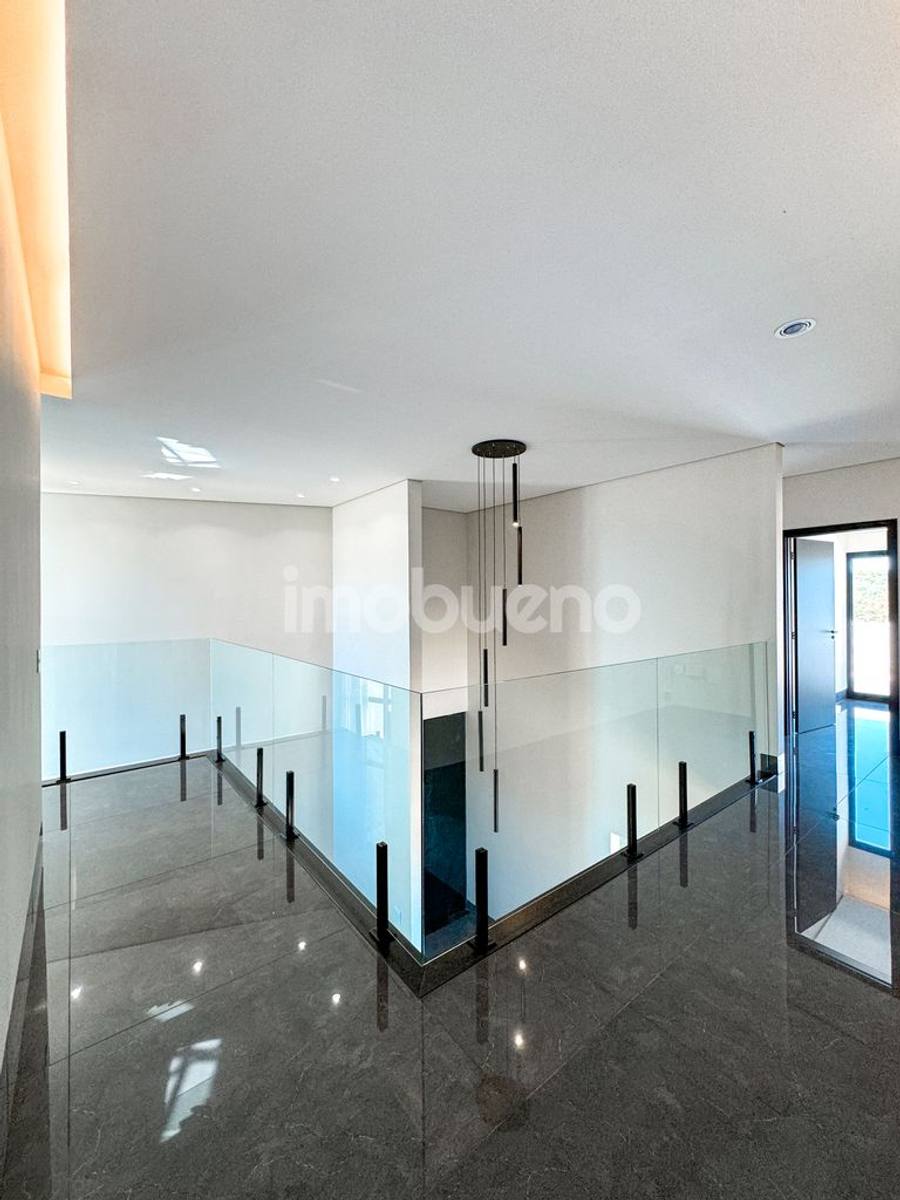 Foto 42 de Sobrado de luxo à venda | R$ 1.780.000,00
