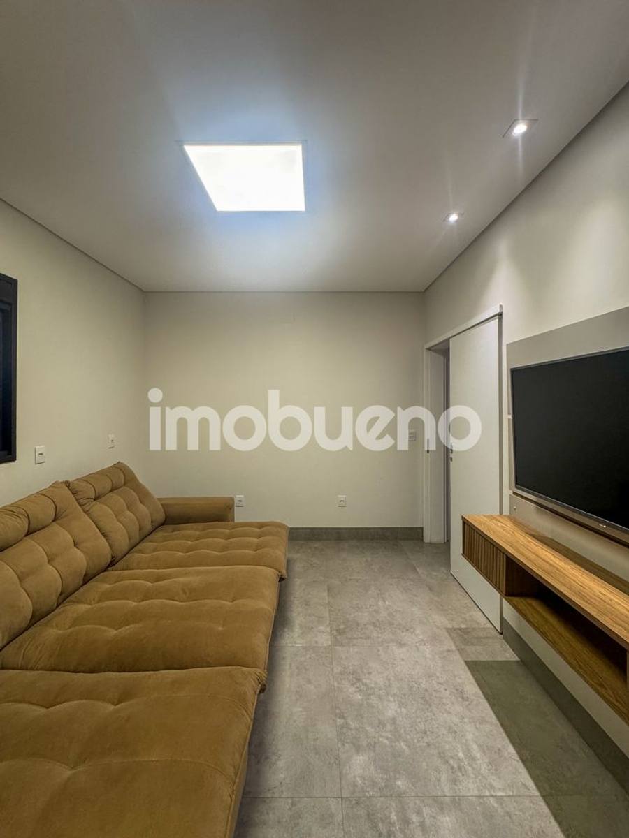 Foto 11 de Sobrado com 4 suítes, man cave e área de lazer no Setor Sul