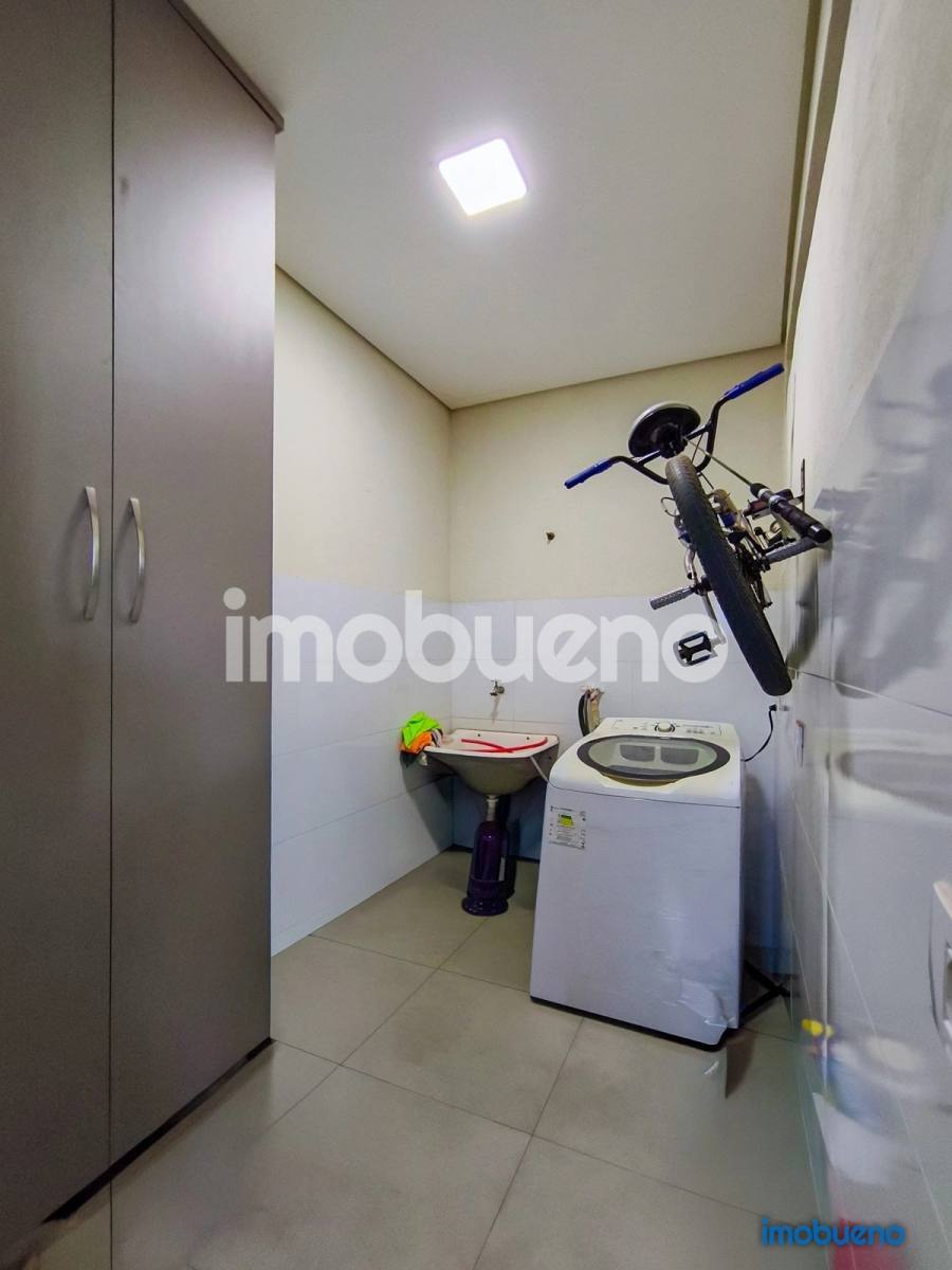 Foto 10 de Casa com 3 quartos, suíte e móveis planejados no Setor Sul
