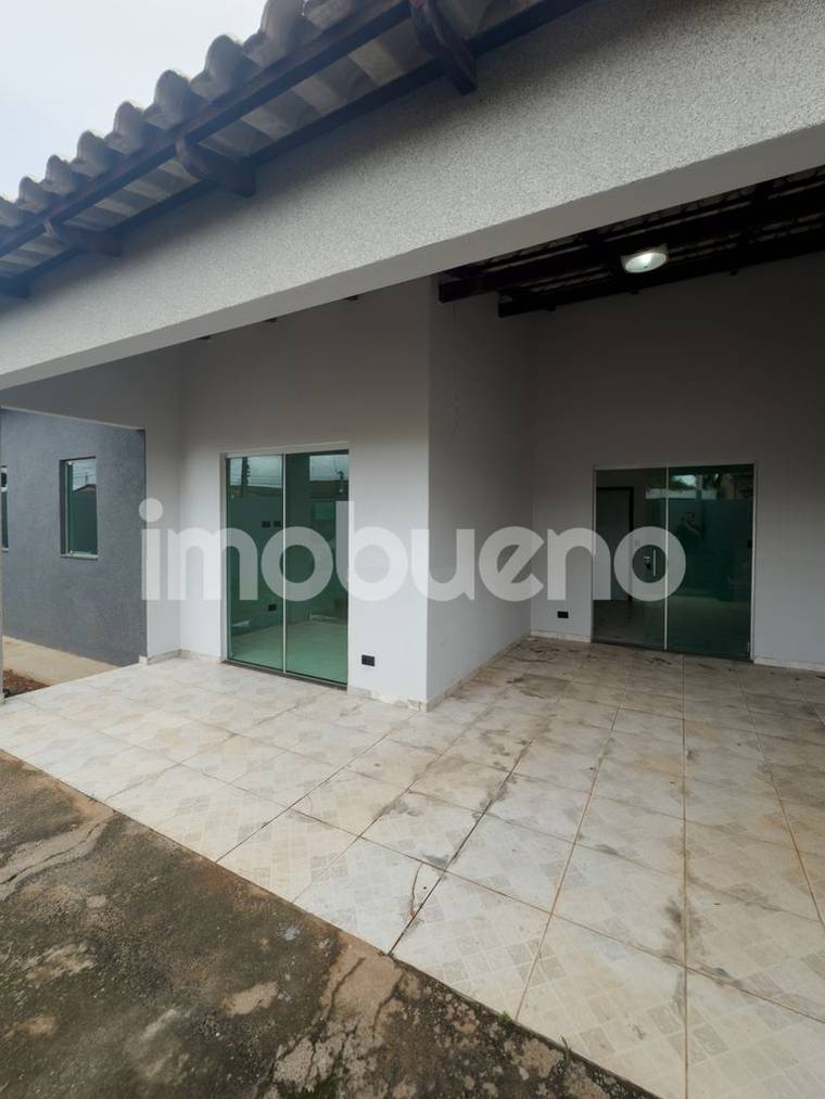 Excelente casa à venda no setor sul de esquina com 3 quartos sendo 1 suíte em Setor Sul