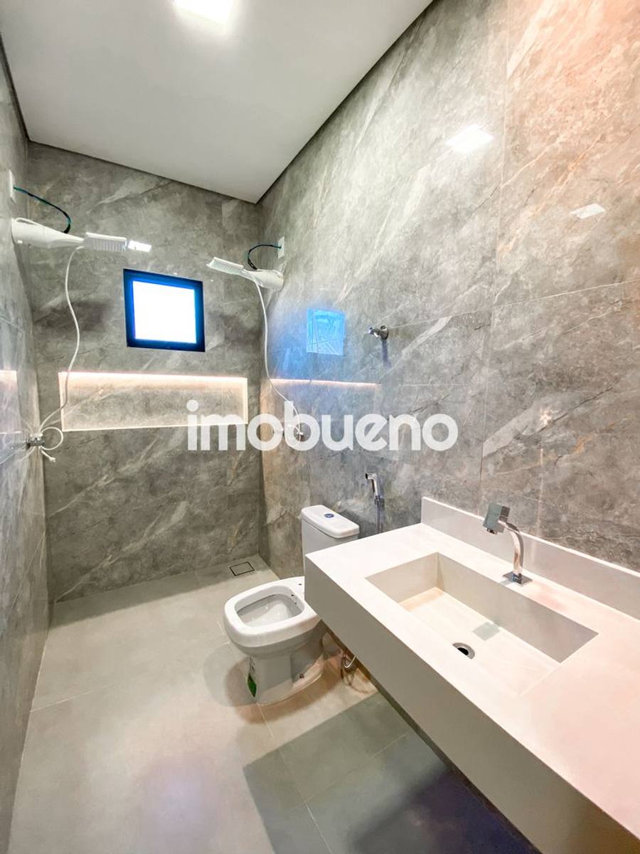 Foto 6 de Vende-se casa com 3 quartos sendo 1 suíte no Parque Serrano  R$ 630.000,00