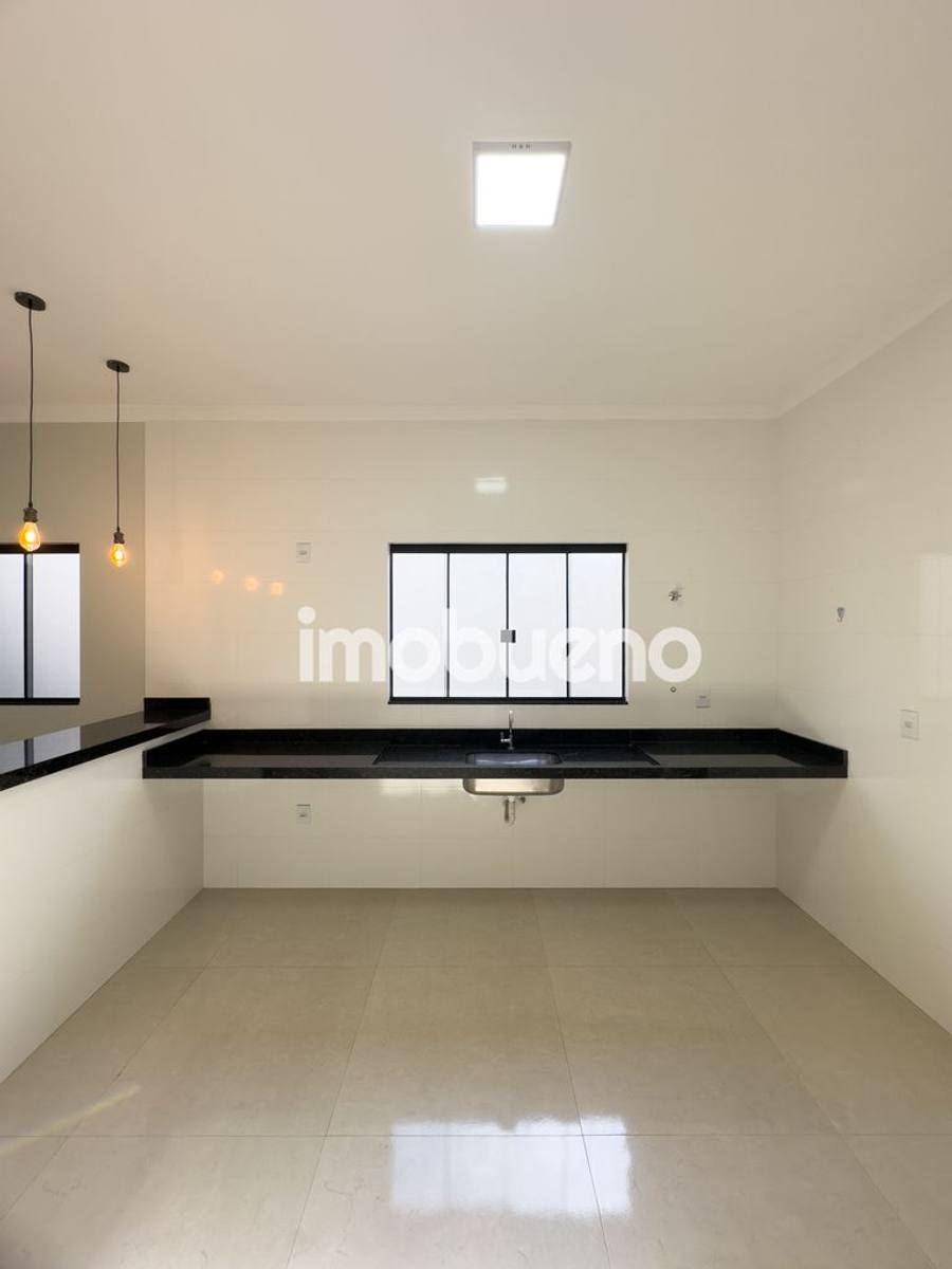 Foto 9 de Casa com 3 quartos sendo 1 suíte no Setor Parque da Colina, 130m²