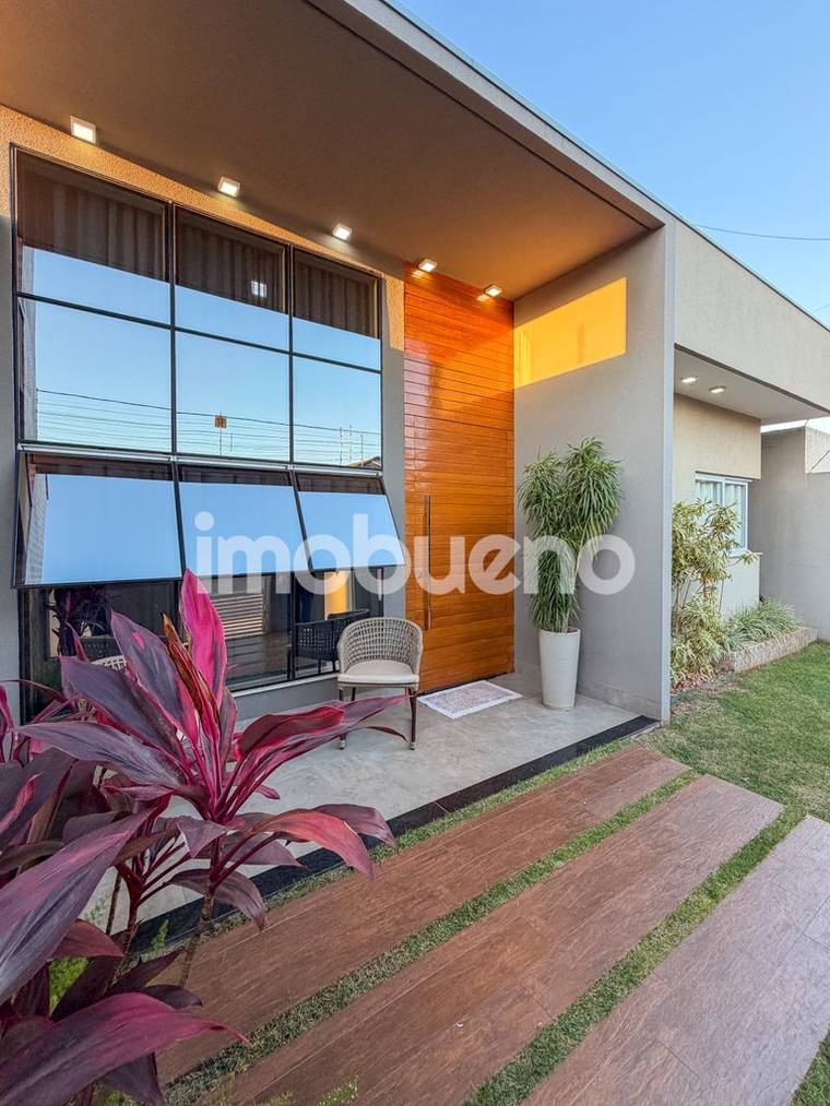 Casa moderna, 3 quartos 1 suíte, gourmet e alto padrão construtivo em Jardim Triângulo